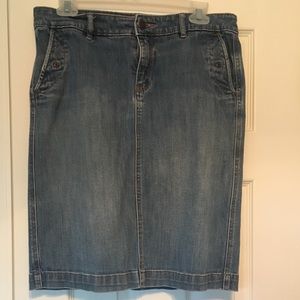 Denim skirt